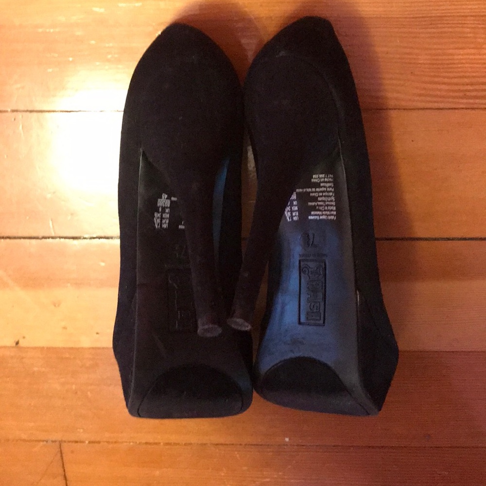 Heels - Picture 6 of 8